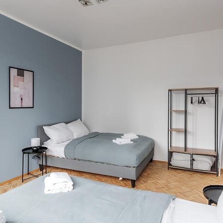 Flats 4 You, Moderne City Wohnung Naehe Hbf, Due-Messe 20 Min, Netflix, Kueche Duisburg Eksteriør bilde